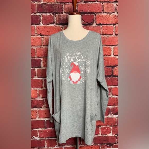 3/$20 NWOT Women’s Gray Christmas Gnome oversized dress or nightshirt - Picture 3 of 5